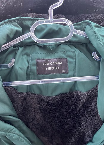 Kürklü Kapüşonlu Yeşil Kadın Kış Montu - Görsel 4