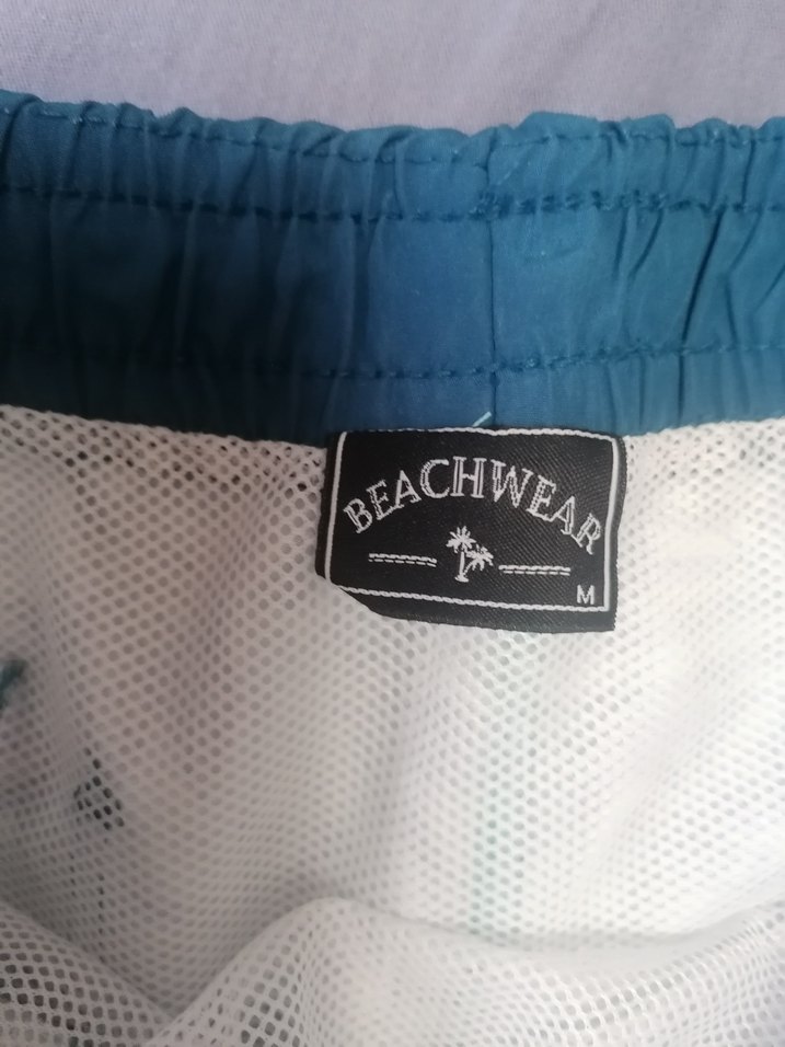 Erkek Yeşil Desenli Mini Plaj Şortu - Görsel 2