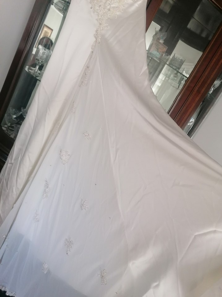 Uzun Straplez Beyaz A Kesim Gelinlik - Görsel 4