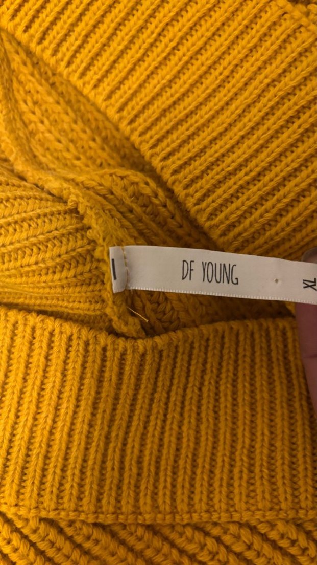 Sarı V Yaka Örgü Kadın Kazak - Görsel 3