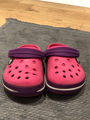 26 Beden Crocs c9 kız çocuk terlik