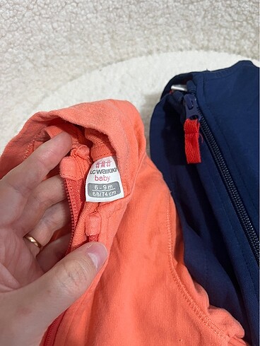 Kız bebek kapüşonlu - Görsel 2