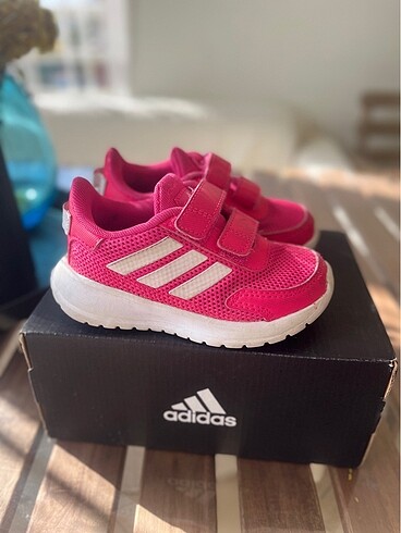 SATILDI- Adidas çocuk bebek ayakkabı