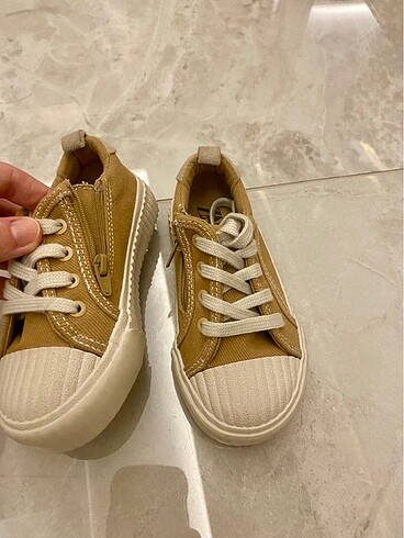 24 Beden Zara baby ayakkabı