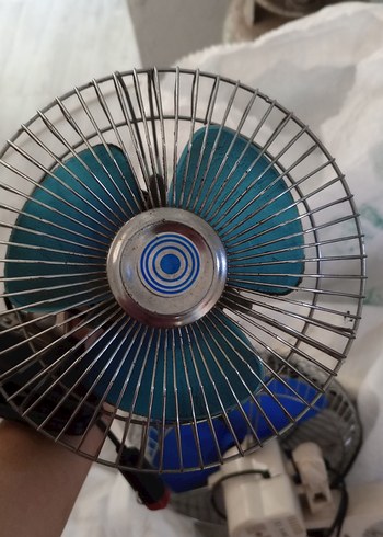 Mavi ve Gri Masaüstü Mandallı Vantilatör - Görsel 4