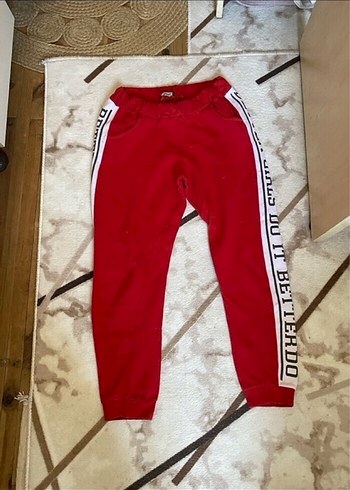 Kızlar için Kırmızı Rahat Eşofman Altı - Görsel 2