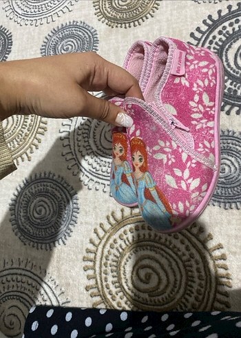 Kız Çocuk Pembe Nakışlı Sıcak Terlik - Görsel 5