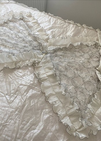 Nakışlı Beyaz Gri Yatak Örtüsü - Görsel 11