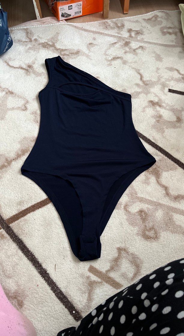 Tek Omuzlu Siyah Kadın Mayo - Görsel 2