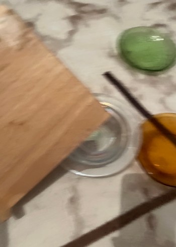 Çeşitli Renklerde Tabak ve Mutfak Gereçleri - Görsel 8