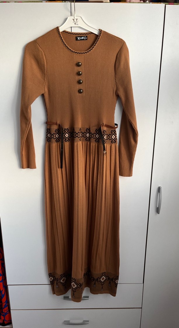 Kahverengi Nakışlı Bohem Triko Uzun Elbise - Görsel 4