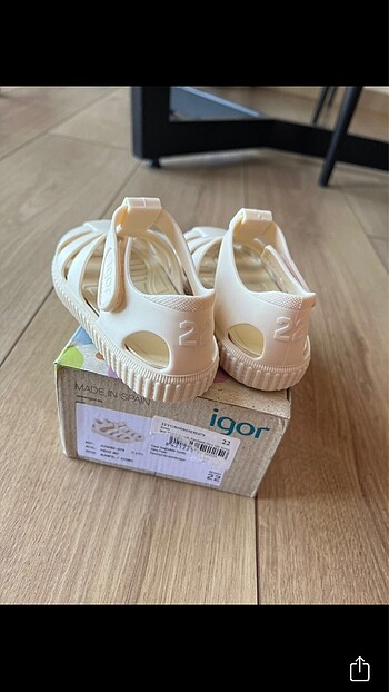 22 Beden ten rengi Renk İgor Nico Bebek Sandalet