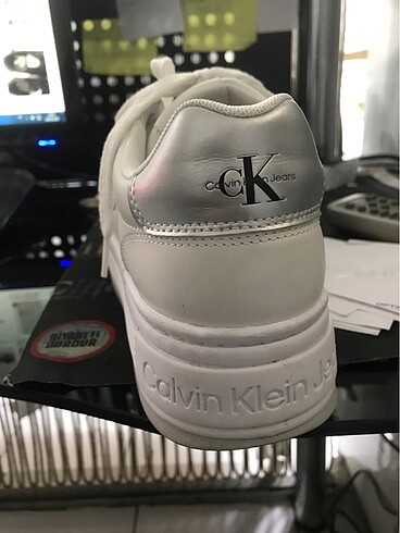 Calvin Klein Spor logolu sıfır ayakkabı