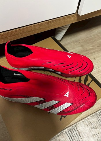 Adidas Kirmizi Erkek Futbol Ayakkabisi Velcro
