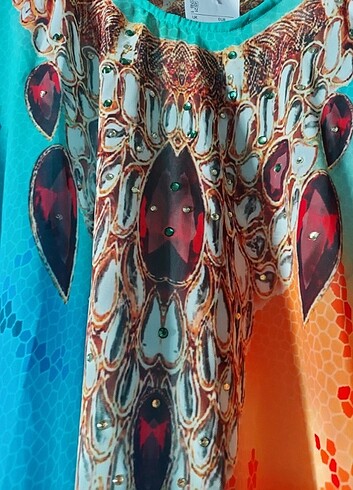 Taşlı pareo