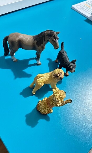  Beden kahverengi Renk Köpek figürleri