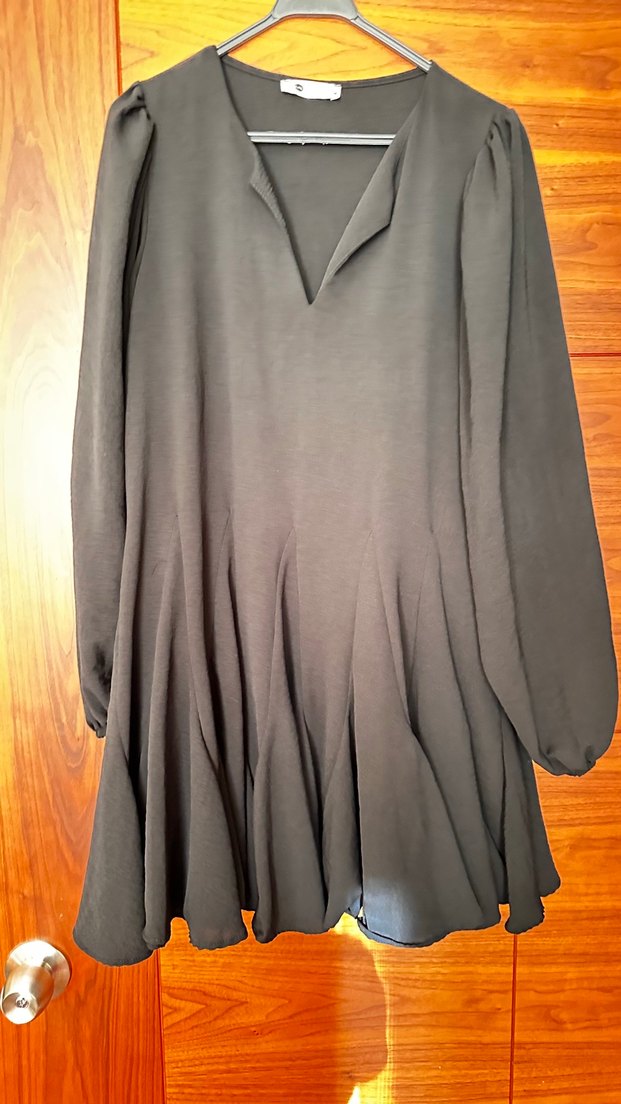 Dökümlü elbise - Görsel 2