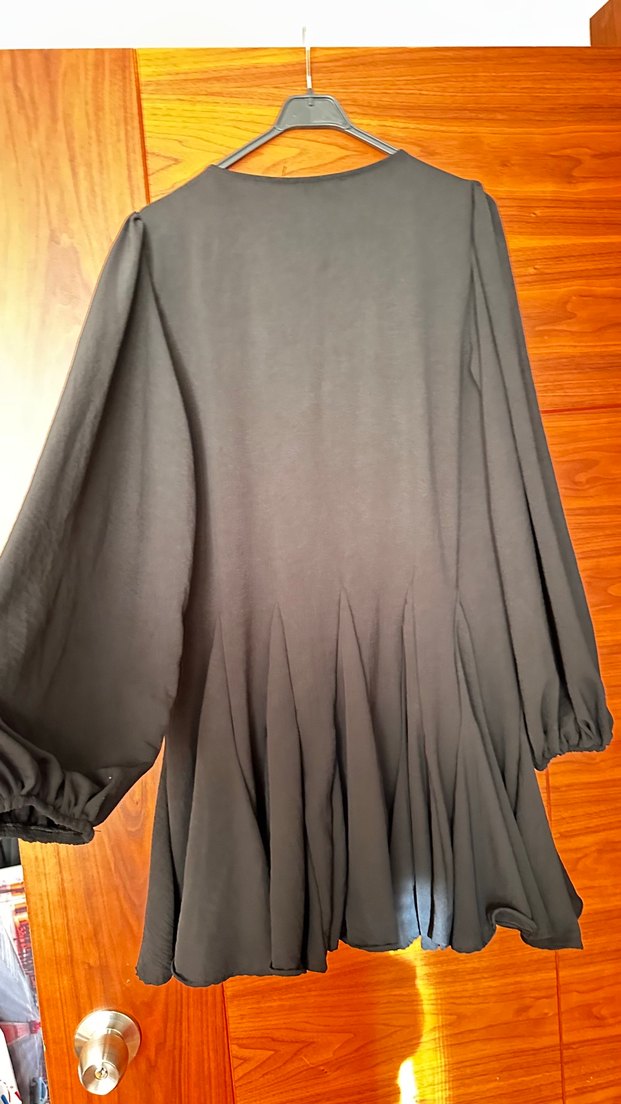 Dökümlü elbise - Görsel 3