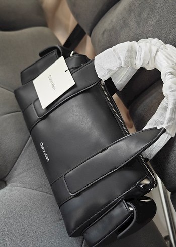 Calvin Klein Siyah Sik El Cantasi Orijinal Ve Etiketli