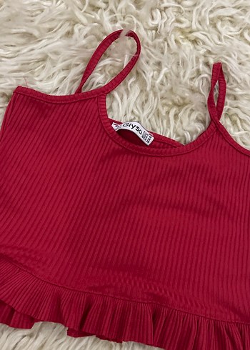 Kırmızı Fırfırlı Atlet - Görsel 4