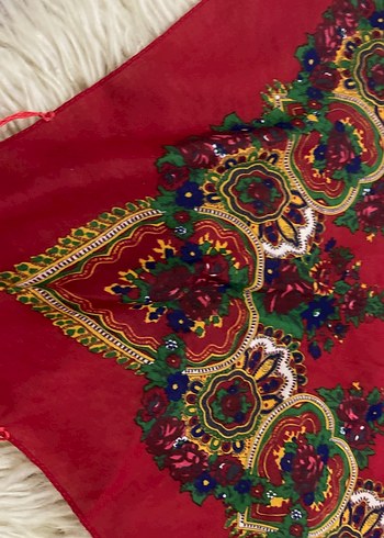 Kırmızı Renkli Bohem Desenli Kadın Fular - Görsel 3