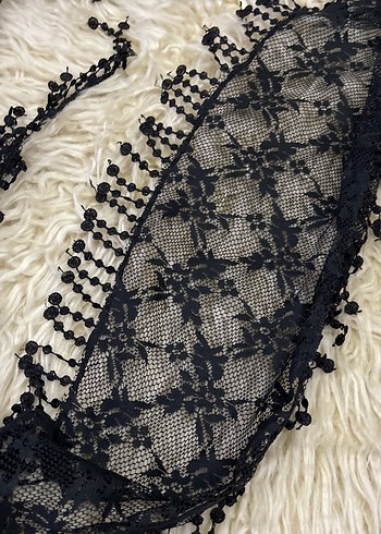 Siyah Dantel Gotik Kadın Fular - Görsel 2