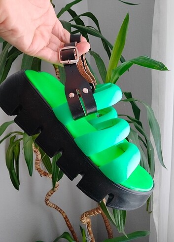 Diğer Neon yeşil sandalet