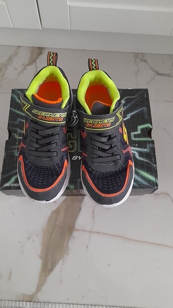 Skechers erkek cocuk ayakkabi 35 numara