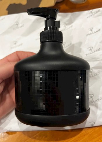 Porland Sıvı Sabunluk 
Erkek Cilt Bakım Seti - Görsel 2