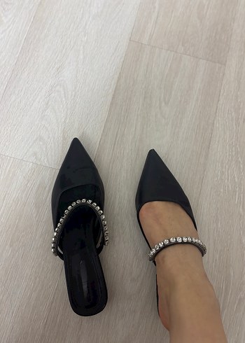 Parlak Siyah taş detaylı Topuklu Ayakkabı - Görsel 2