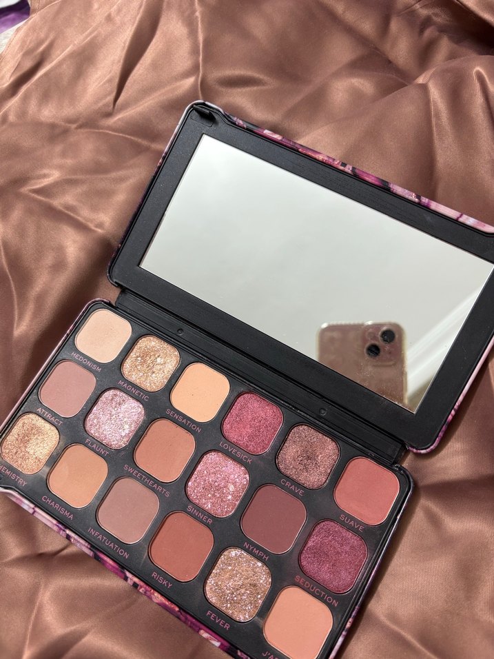 Revolutıon Canlı Koyu Pembe Göz Farı Paleti - Görsel 2