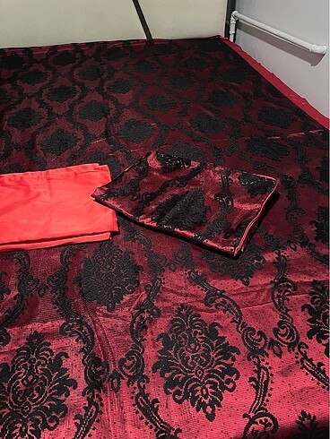 Çift Kişilik Yatak Örtüsü - Görsel 2