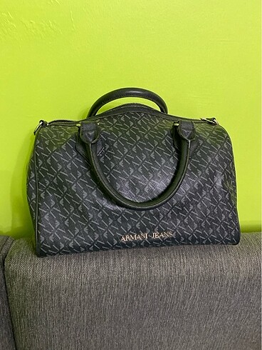 Armani Jeans Speedy 30 el çantası