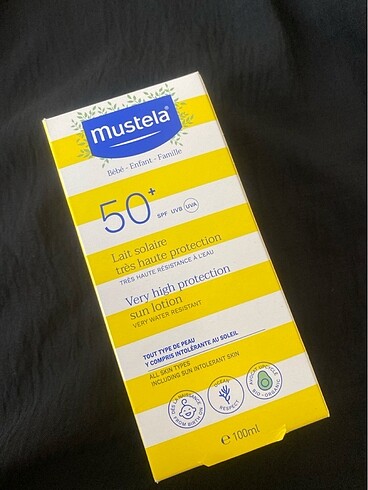 Mustela Çocuklar için güneş kremi-losyon