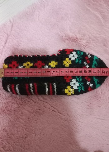 Crocs 37