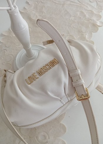  Beden Love Moschino Beyaz Deri Çanta
