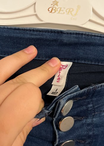 l Beden lacivert Renk Düğmeli Lacivert Kadın Midi Kot Pantolon