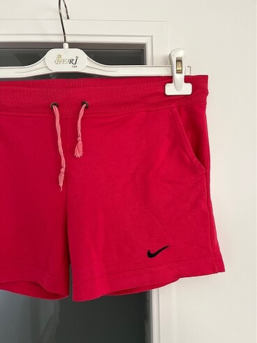 Nike Nike pembe şort