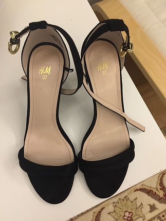 H&M H&M tek bant topuklu