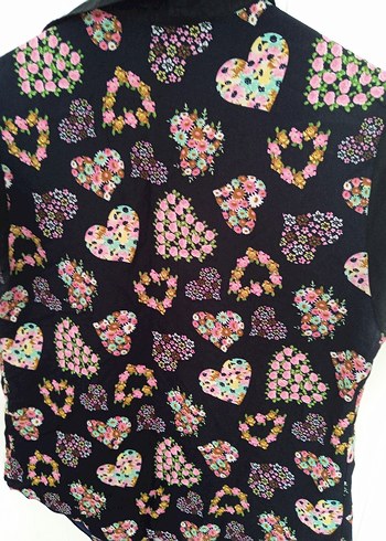 Çiçek Desenli Kısa Kollu V Yaka Kadın Gömlek - Görsel 4