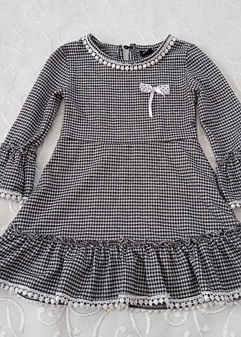 Uzun Kollu Pötikareli Kız Elbisesi - Görsel 2