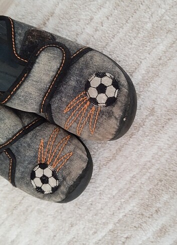 Kreş anaokulu terliği olarak kullanildi - Görsel 4