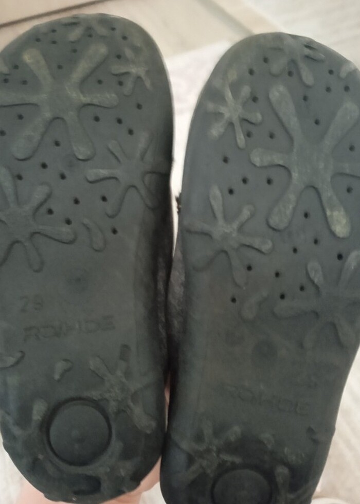 Kreş anaokulu terliği olarak kullanildi - Görsel 2