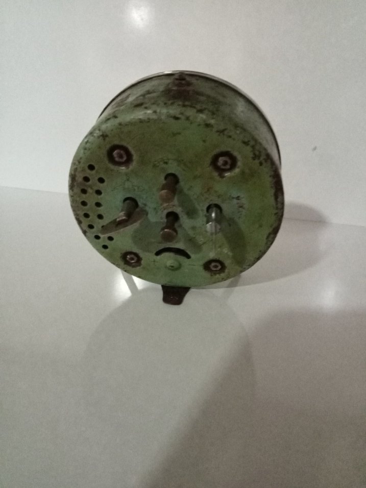 Beyaz ve Gri Masa Saati Dora Bayard - Görsel 4