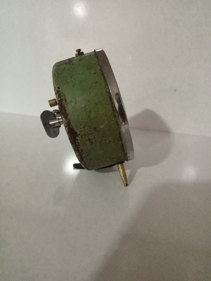 Beyaz ve Gri Masa Saati Dora Bayard - Görsel 5