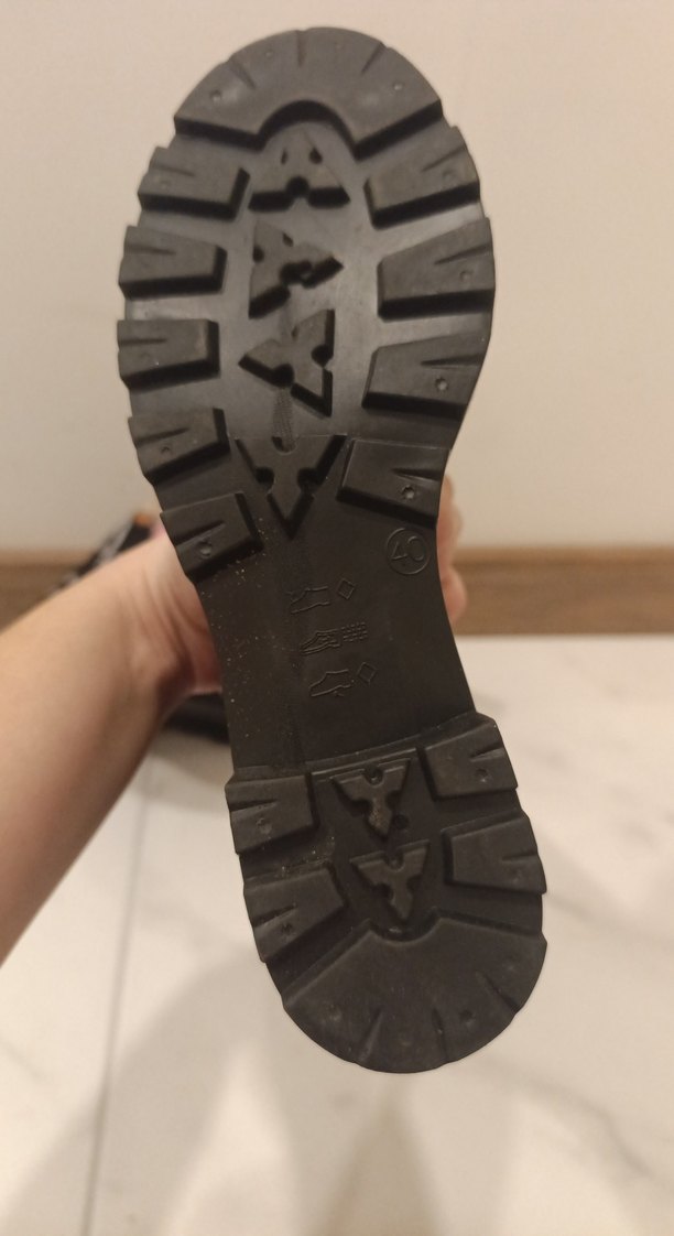 Siyah Yağmur Çizmesi - Görsel 3