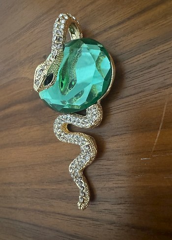 Payetli Turkuaz Yılan Desenli kolye ucu - Görsel 2