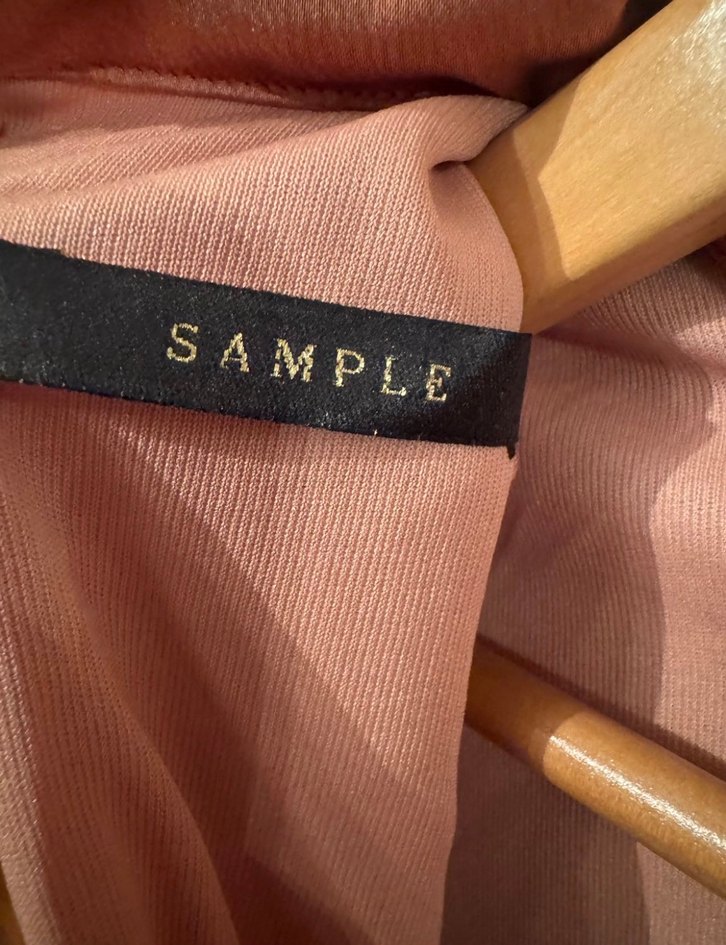 Sample somon Saten V Yaka Kemerli Tulum - Görsel 3