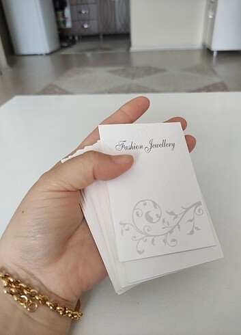 Zara Küpe ve kolye kartı 