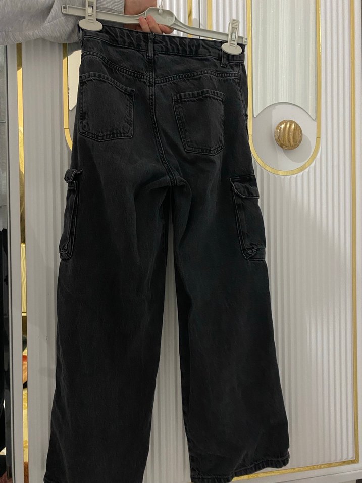 Siyah Bağcıklı Bol Kesim Midi Kot Pantolon - Görsel 3